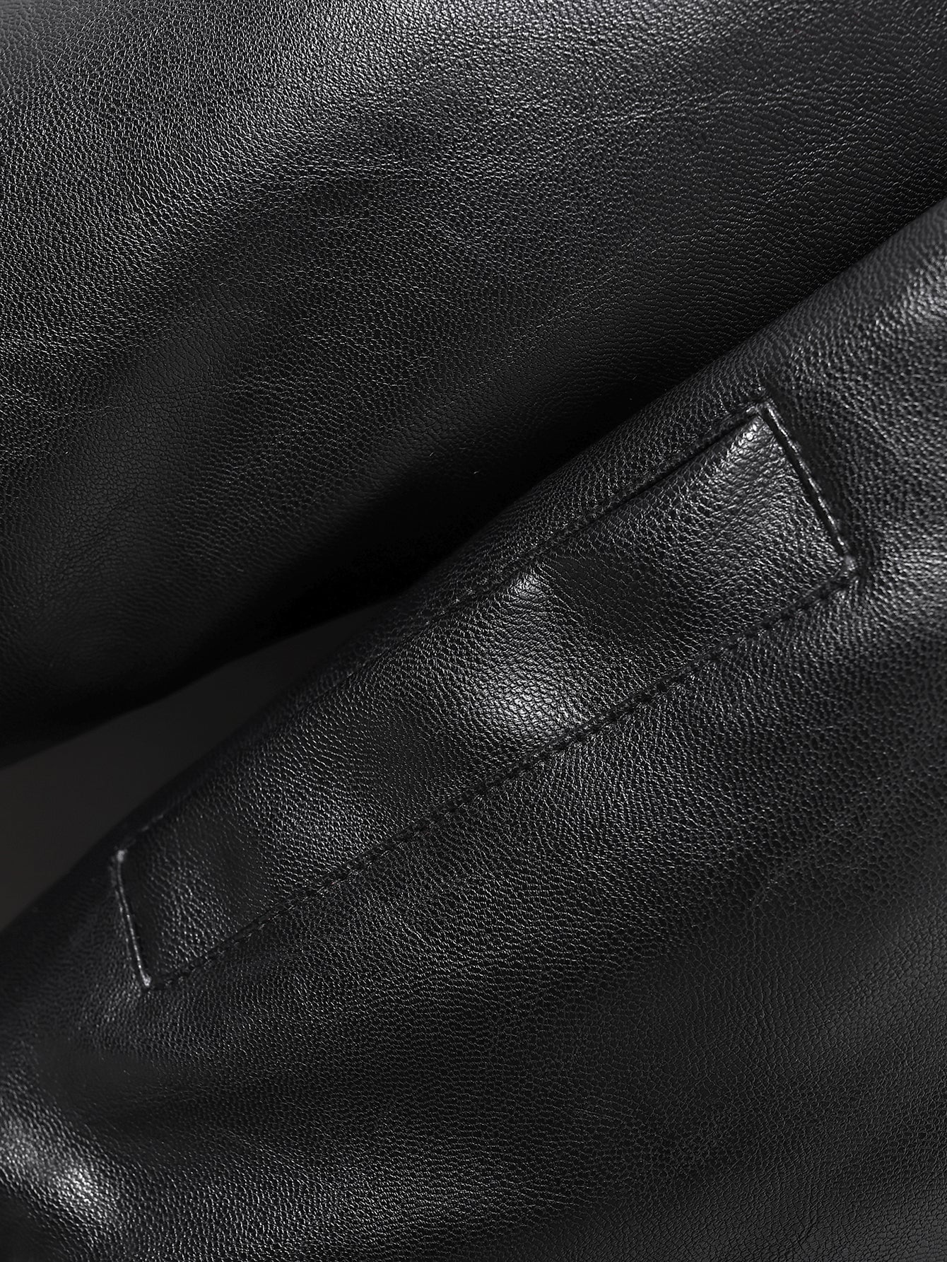 Boys' Faux Leather Jacket with Fleece Lining - Thickened Winter Coat, Full-Zip Front Closure, Machine Washable, Casual Style for Fall/Winter, Regular Fit