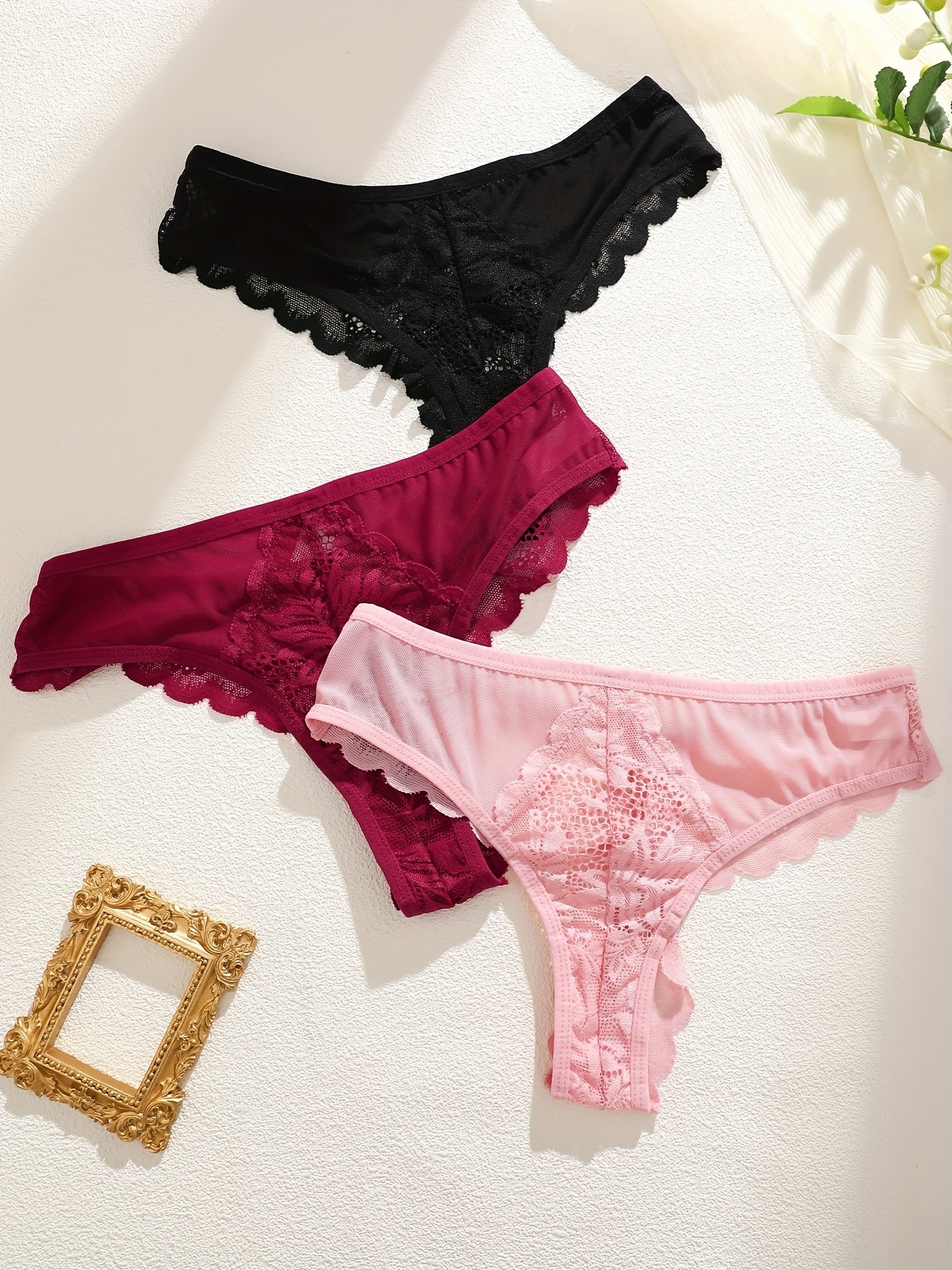 3 Pcs Sexy Lacy Trim Briefs, Breathable Semi-Sheer Thong, Women's Lingerie & Underwear
